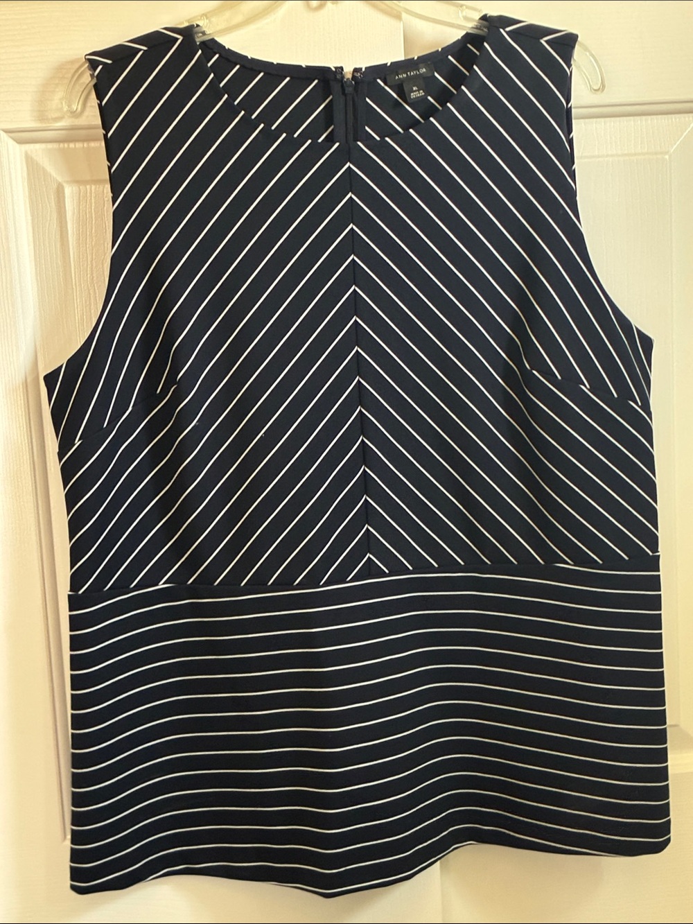 Ann Taylor sleeveless tunic